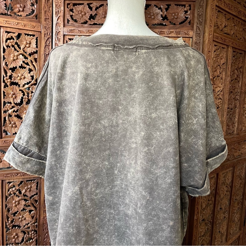 Zenana Acid Washed Brown  Short Sleeve Sweatshirt Terry Knot Pull Over - Picture 6 of 8